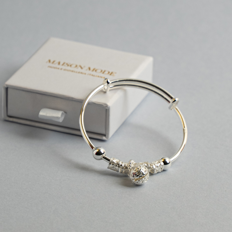 World: Bracciale Regolabile in Argento Sterling 925 con Ciondolo