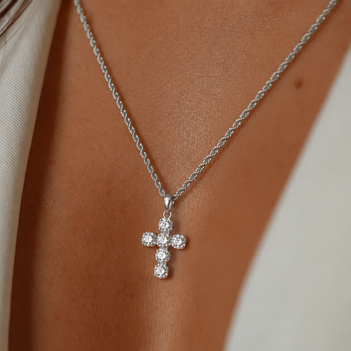 Collana con Ciondolo a Croce - Zirconi in Argento Ipoallergenico