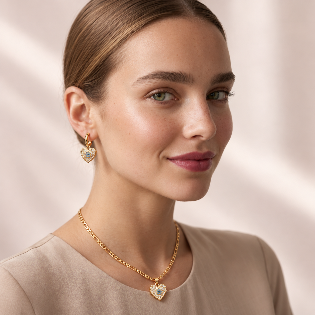 Heart: Set Collana e Orecchini Placcati d'Oro 18K
